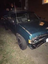 1995 Nissan Truck Extended Cab (2 doors)