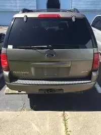 2005 Ford Explorer
