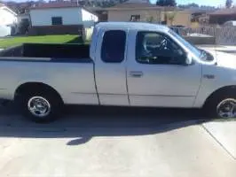 2001 Ford F150 Extended Cab (4 doors)