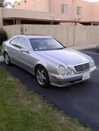 2000 Mercedes-Benz CLK Coupe