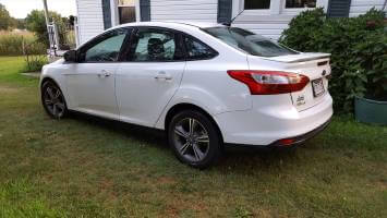 2012 Ford Focus Sedan (4 doors)