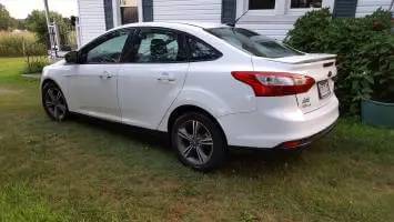 2012 Ford Focus Sedan (4 doors)
