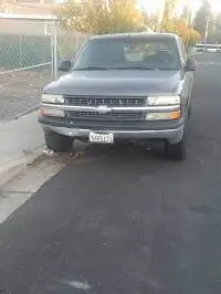 2000 Chevrolet Silverado Extended Cab (3 doors)