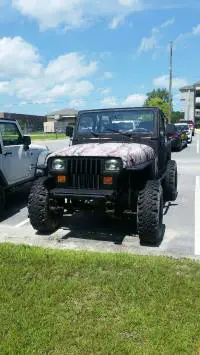 1993 Jeep Wrangler / YJ