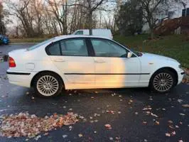2003 BMW 325 Sedan
