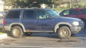 2000 Ford Explorer