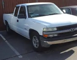 2001 Chevrolet Silverado Extended Cab (4 doors)