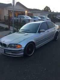 2000 Mazda 323 Sedan