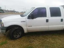 2007 Ford F350 Crew Cab (4 doors)