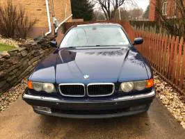 2000 BMW 740