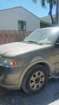 2003 Lincoln Navigator