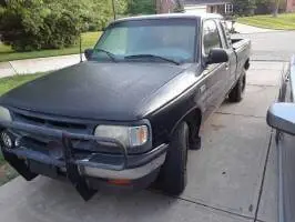 2002 Mazda B2300 Regular Cab (2 doors)