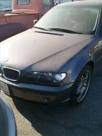 2002 BMW 325 Sedan