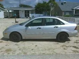 2004 Ford Focus Sedan (4 doors)