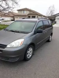 2005 Toyota Sienna