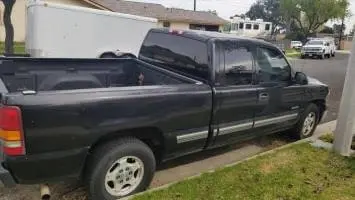 2002 Chevrolet Silverado Extended Cab (4 doors)