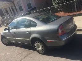 2004 Volkswagen Passat Sedan