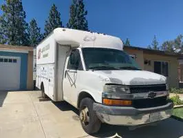 2005 Chevrolet Express G3500 (2 doors)