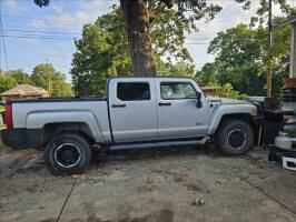 2010 Hummer H3T