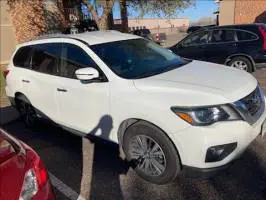 2017 Nissan Pathfinder