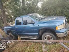 2003 Dodge RAM 2500 Crew Cab (4 doors)