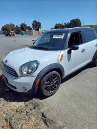 2013 Mini Cooper Wagon (4 doors)
