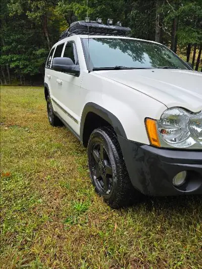2005 Ford F150 Crew Cab (4 doors)