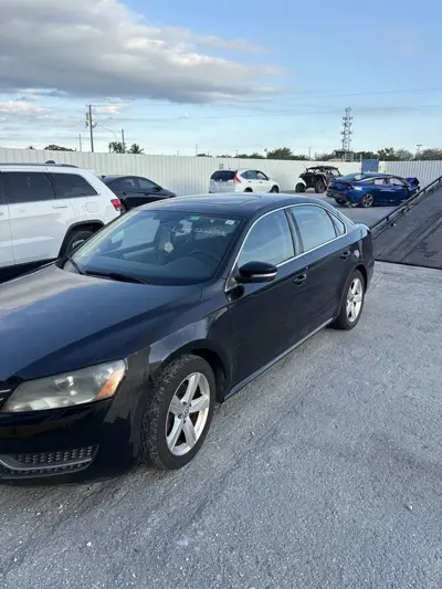 2013 Volkswagen Passat Miami FL
